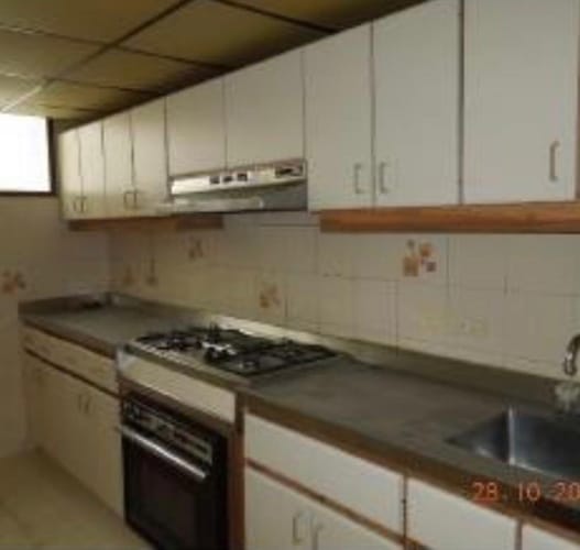 Apartamento en venta en Santa Barbara Central, Bogotá · foto 8 de 12