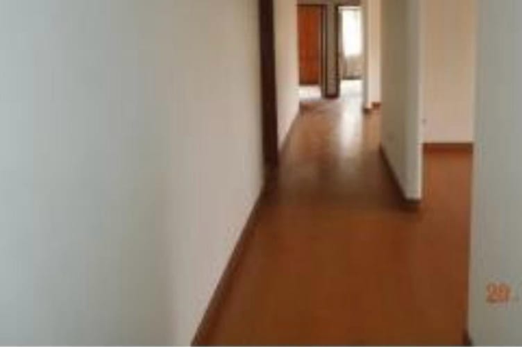 Apartamento en venta en Santa Barbara Central, Bogotá · foto 9 de 12