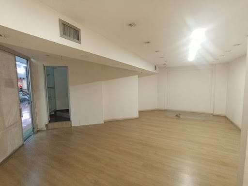 Local en arriendo en Conquistadores, Medellín, 70 m² · foto 2 de 16