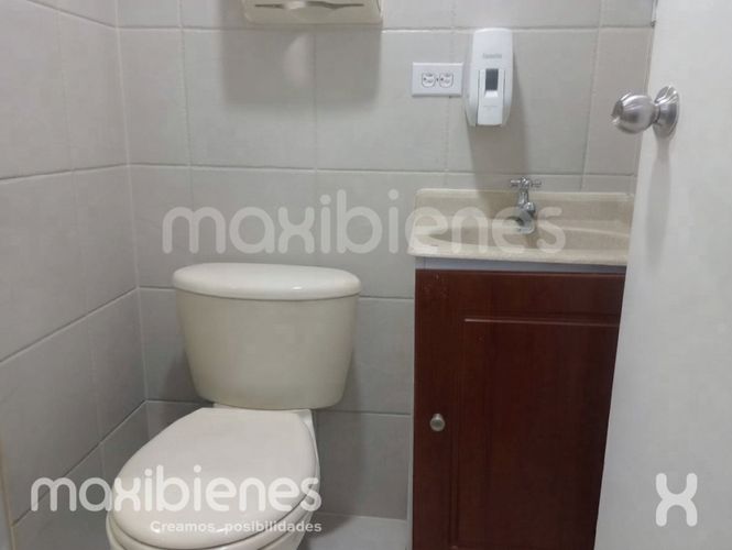 Local en arriendo en Campo Amor, Medellín, 50 m² · foto 10 de 11