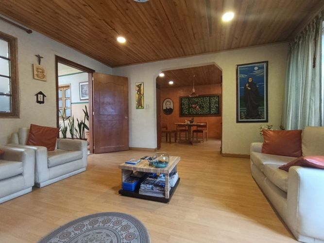 Casa de 7 alcobas en venta en San Fernando, Bogotá, 160 m² · foto 19 de 24