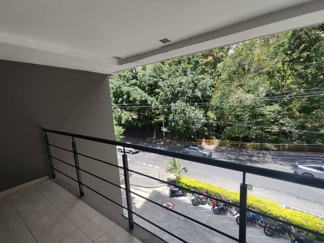 Oficina en arriendo en Altos Del Poblado, Medellín, 374 m² · foto 15 de 22