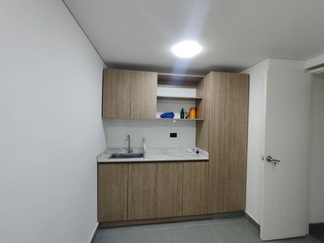 Oficina en arriendo en Altos Del Poblado, Medellín, 374 m² · foto 18 de 22
