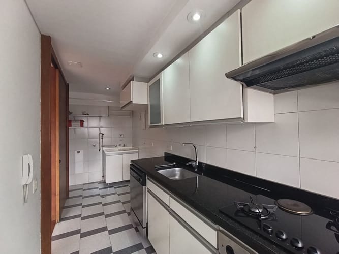 Apartamento de 2 alcobas en arriendo en Chicó Navarra, Bogotá, 80 m² · foto 4 de 24