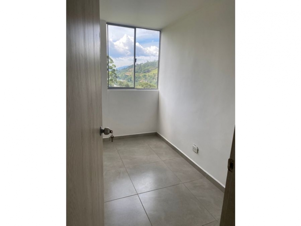 Apartamento en venta en La Tablaza, La Estrella · foto 4 de 10