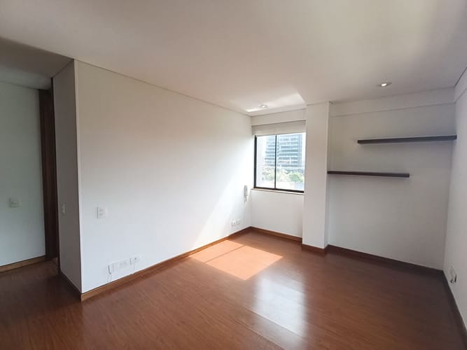 Apartamento de 2 alcobas en arriendo en Chicó Navarra, Bogotá, 80 m² · foto 7 de 24