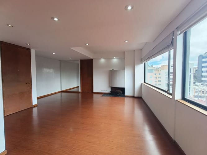 Apartamento de 2 alcobas en arriendo en Chicó Navarra, Bogotá, 80 m² · foto 16 de 24