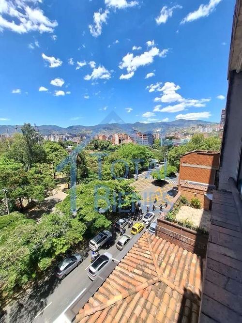 Apartamento de 3 alcobas en arriendo en Cuarta Brigada, Medellín, 180 m² · foto 3 de 24