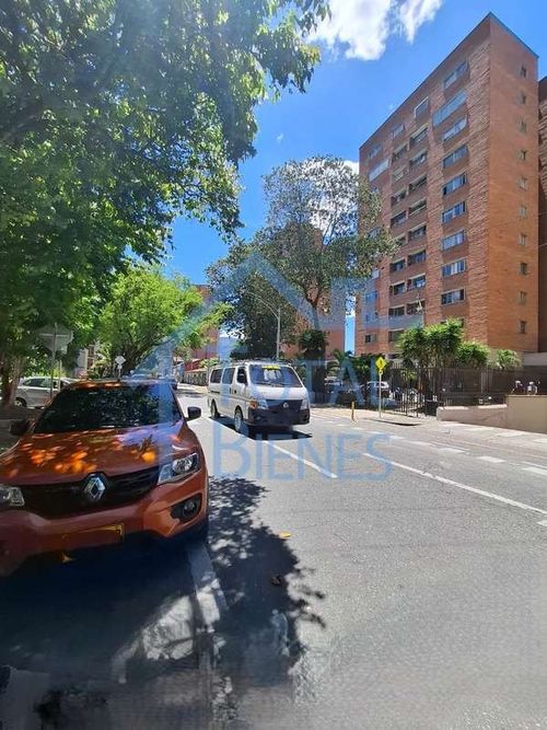 Apartamento de 3 alcobas en arriendo en Cuarta Brigada, Medellín, 180 m² · foto 4 de 24