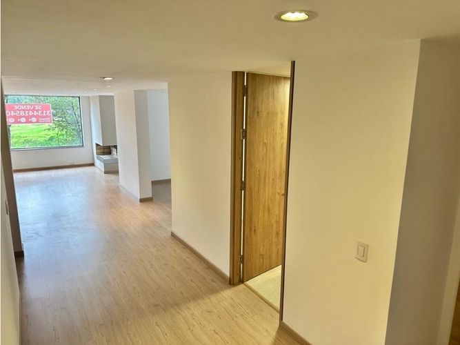 Apartamento de 3 alcobas en venta en Santa Barbara, Bogotá, 200 m² · foto 12 de 24