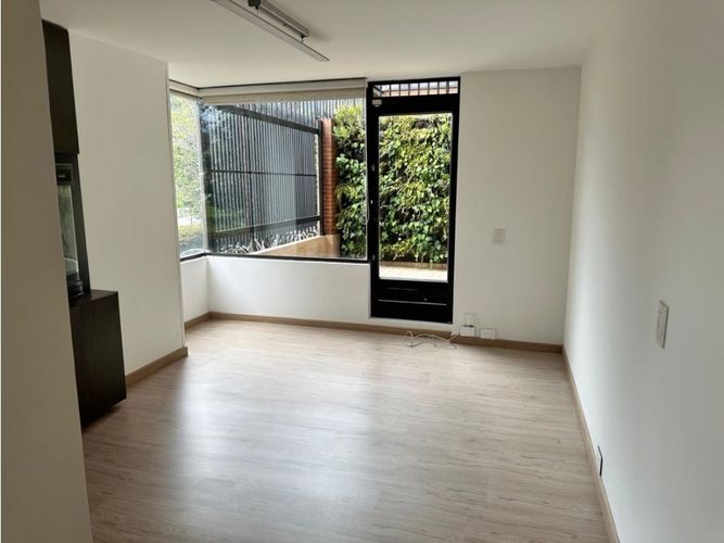 Apartamento de 3 alcobas en venta en Santa Barbara, Bogotá, 200 m² · foto 15 de 24