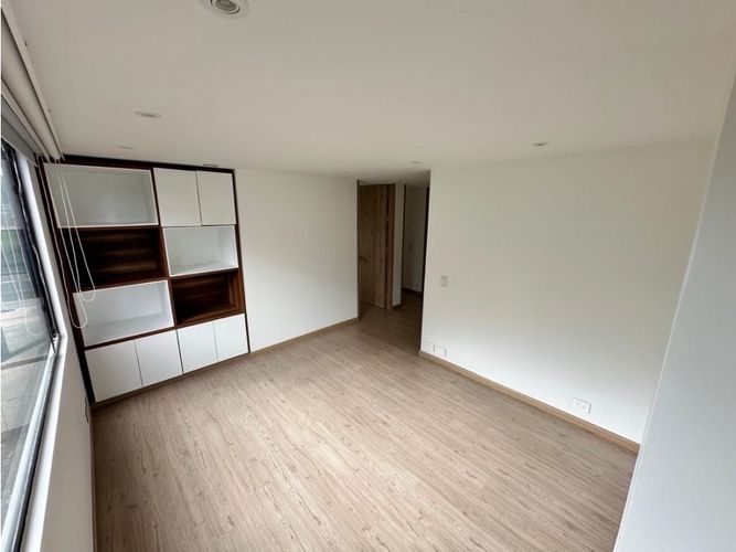 Apartamento de 3 alcobas en venta en Santa Barbara, Bogotá, 200 m² · foto 20 de 24
