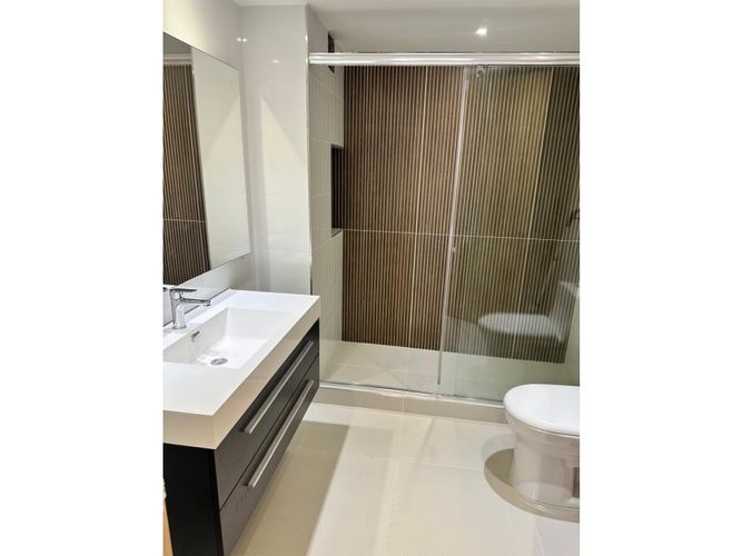 Apartamento de 3 alcobas en venta en Santa Barbara, Bogotá, 200 m² · foto 24 de 24