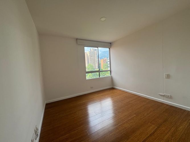 Apartamento de 4 alcobas en venta en Los Balsos, Medellín, 175 m² · foto 8 de 18