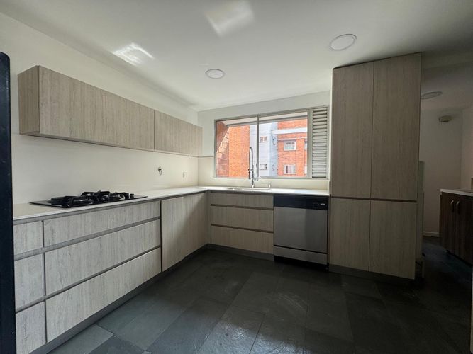 Apartamento de 4 alcobas en venta en Los Balsos, Medellín, 175 m² · foto 4 de 18