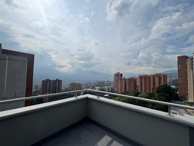 Apartamento de 4 alcobas en venta en Los Balsos, Medellín, 175 m² · foto 17 de 18
