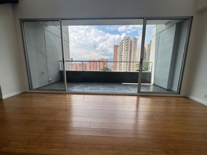 Apartamento de 4 alcobas en venta en Los Balsos, Medellín, 175 m² · foto 2 de 18