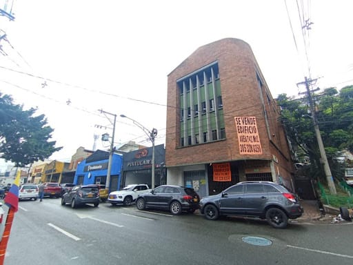 Oficina en arriendo en San Diego, Medellín, 742 m² · foto 3 de 24