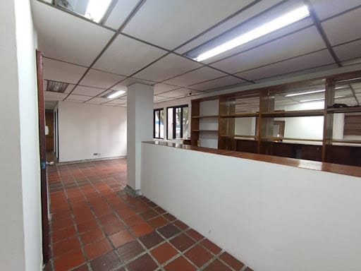 Oficina en arriendo en San Diego, Medellín, 742 m² · foto 8 de 24