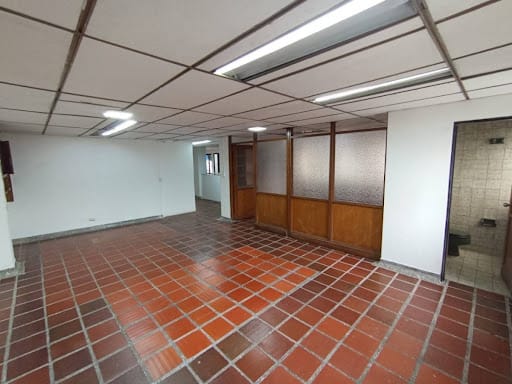 Oficina en arriendo en San Diego, Medellín, 742 m² · foto 9 de 24