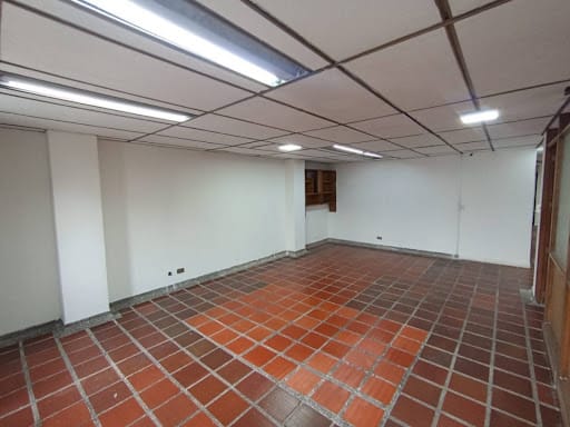 Oficina en arriendo en San Diego, Medellín, 742 m² · foto 11 de 24