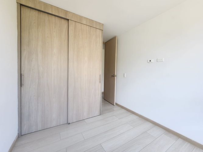 Apartamento de 3 alcobas en venta en Bello, 88 m² · foto 3 de 11