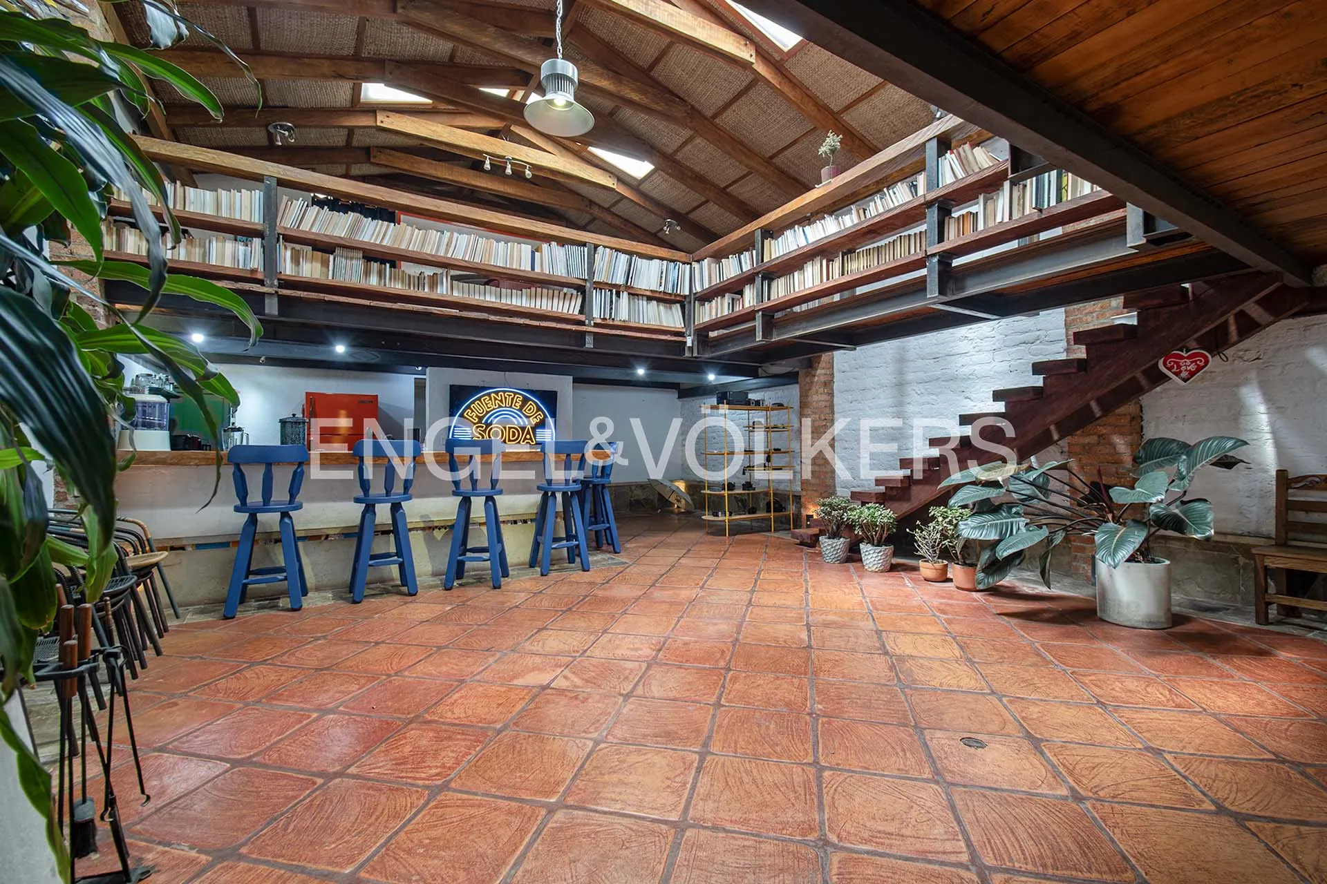 Casa en venta en Santa Ana, Bogotá · foto 3 de 14