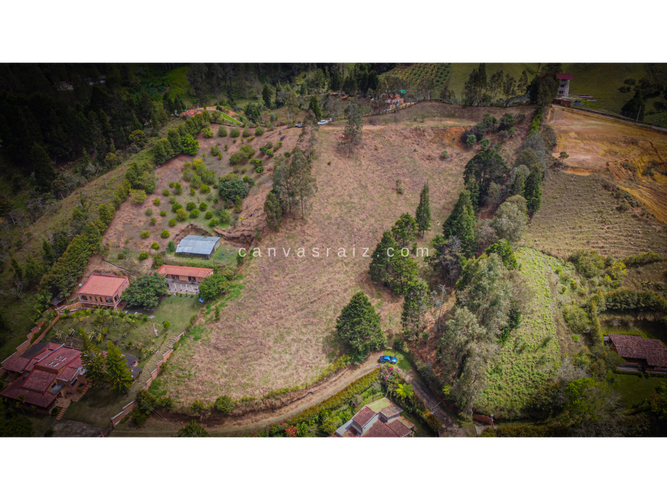 Lote en venta en La Mosquita, Guarne, 9300 m² · foto 2 de 4
