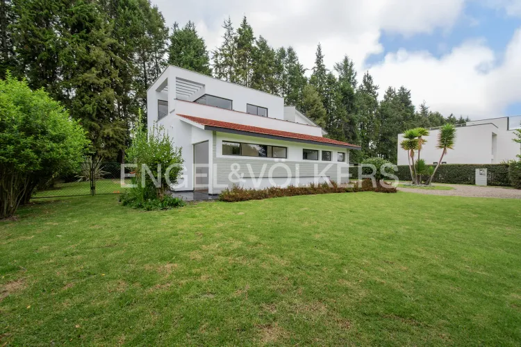 Casa de 4 alcobas en venta en Guaymaral, Bogotá, 500 m² · foto 17 de 18