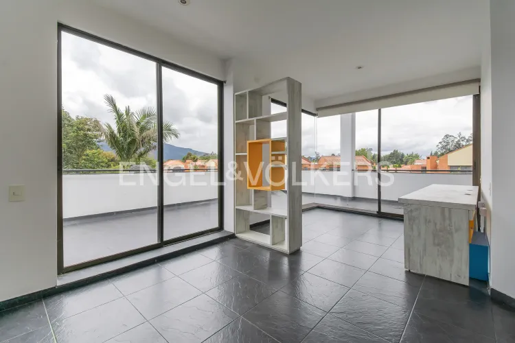 Casa de 4 alcobas en venta en Guaymaral, Bogotá, 500 m² · foto 10 de 18