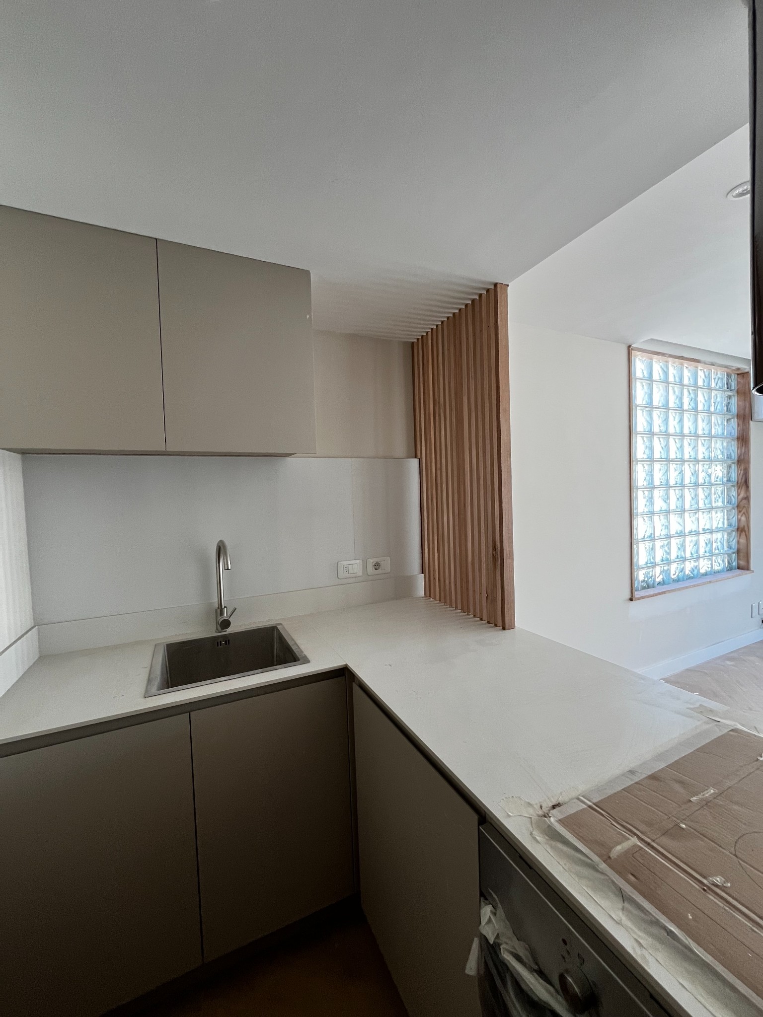 BUCEO ALQUILO APARTAMENTO 1 DORMITORIO CON COCHERA Y PARRILLERO · Foto 9