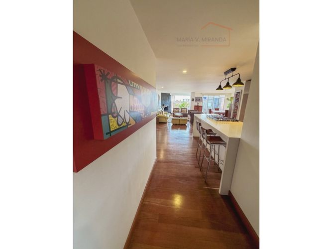 Apartamento de 2 alcobas en venta en Los Rosales, Bogotá, 158 m² · foto 3 de 24