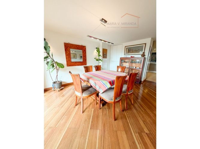 Apartamento de 2 alcobas en venta en Los Rosales, Bogotá, 158 m² · foto 6 de 24