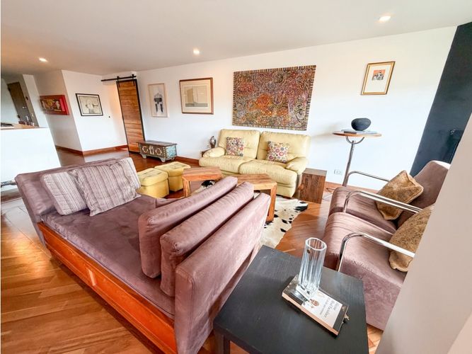 Apartamento de 2 alcobas en venta en Los Rosales, Bogotá, 158 m² · foto 7 de 24