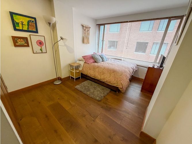 Apartamento de 2 alcobas en venta en Los Rosales, Bogotá, 158 m² · foto 16 de 24