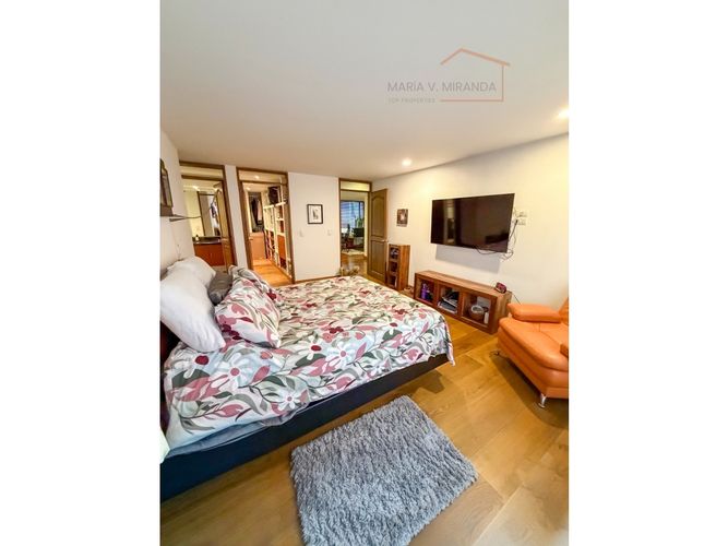 Apartamento de 2 alcobas en venta en Los Rosales, Bogotá, 158 m² · foto 20 de 24