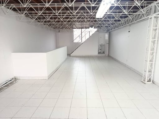Bodega en arriendo en El Rodeo, Medellín, 218 m² · foto 7 de 12