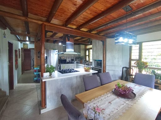 Casa en arriendo en Las Lomitas, Sabaneta, 380 m² · foto 4 de 24