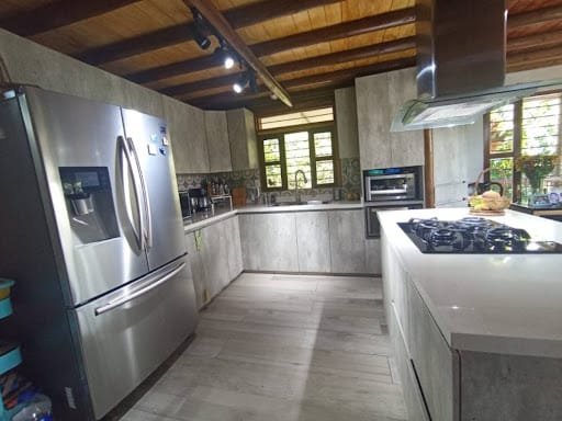 Casa en arriendo en Las Lomitas, Sabaneta, 380 m² · foto 7 de 24
