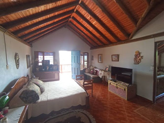 Casa en arriendo en Las Lomitas, Sabaneta, 380 m² · foto 10 de 24