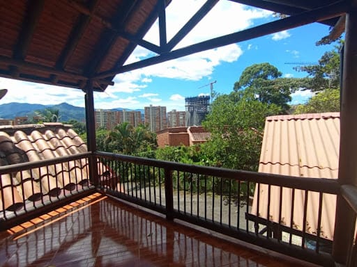 Casa en arriendo en Las Lomitas, Sabaneta, 380 m² · foto 24 de 24