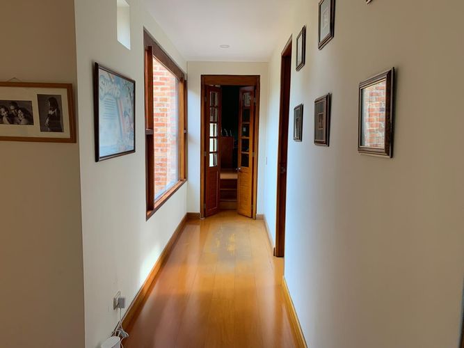 Casa de 4 alcobas en venta en San Jose De Bavaria, Bogotá, 263 m² · foto 21 de 24