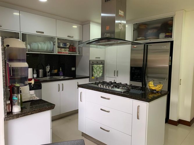 Casa de 4 alcobas en venta en San Jose De Bavaria, Bogotá, 263 m² · foto 11 de 24