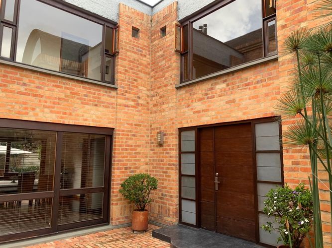 Casa de 4 alcobas en venta en San Jose De Bavaria, Bogotá, 263 m² · foto 4 de 24