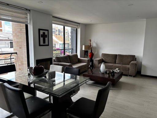 Apartamento en venta en Las Villas, Bogotá · foto 2 de 24
