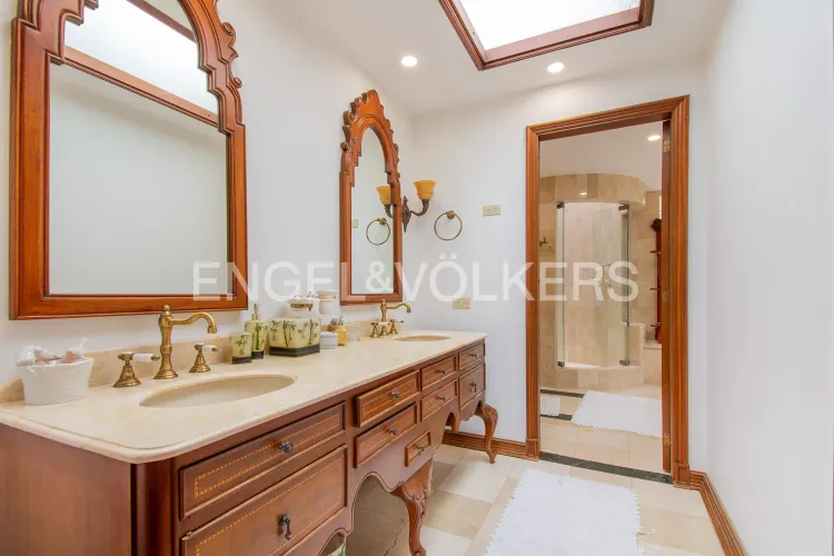 Casa de 6 alcobas en venta en Aposentos, Sopó, 632 m² · foto 11 de 20