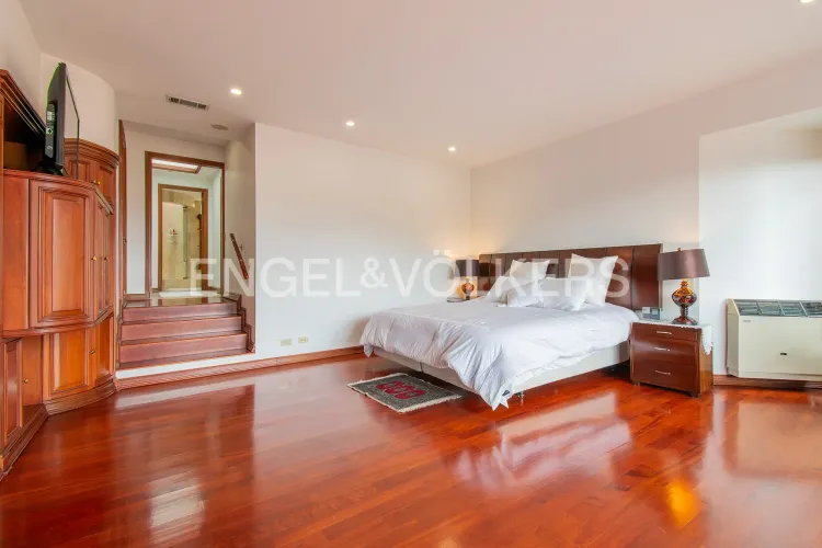 Casa de 6 alcobas en venta en Aposentos, Sopó, 632 m² · foto 10 de 20