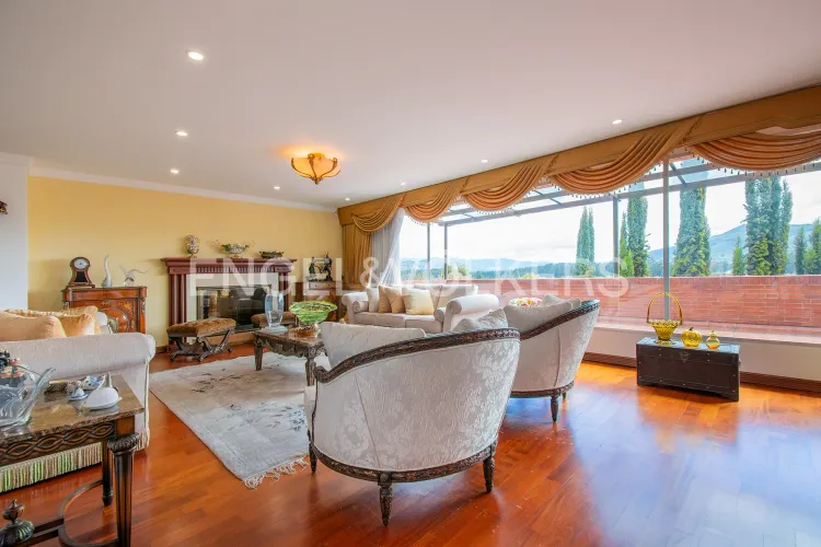 Casa de 6 alcobas en venta en Aposentos, Sopó, 632 m² · foto 2 de 20