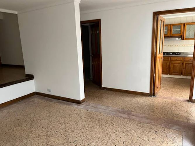 Oficina en arriendo en Calasanz, Medellín, 220 m² · foto 7 de 16