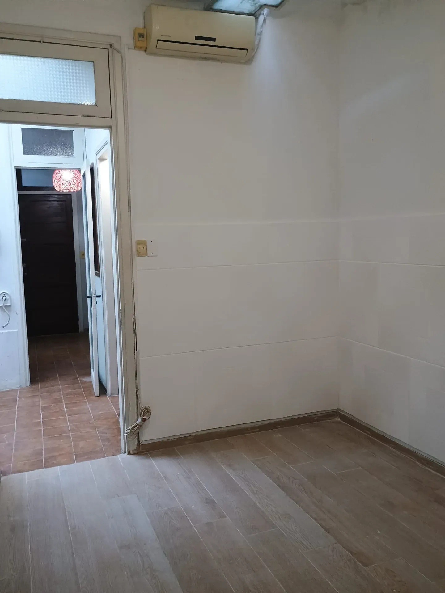 ALQUILER EN CORDON DE 2 DORMITORIOS, PLANTA BAJA INTERIOR, CLARABOYA, AZOTEA, GASTOS BAJOS · Foto 12